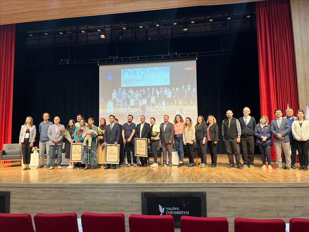 Yalova Üniversitesi 1. Kariyer Fuarında Bölümümüzün İlk Mezunlarından Olan Sefa Gündoğdu'dan Başarı Hikayesi